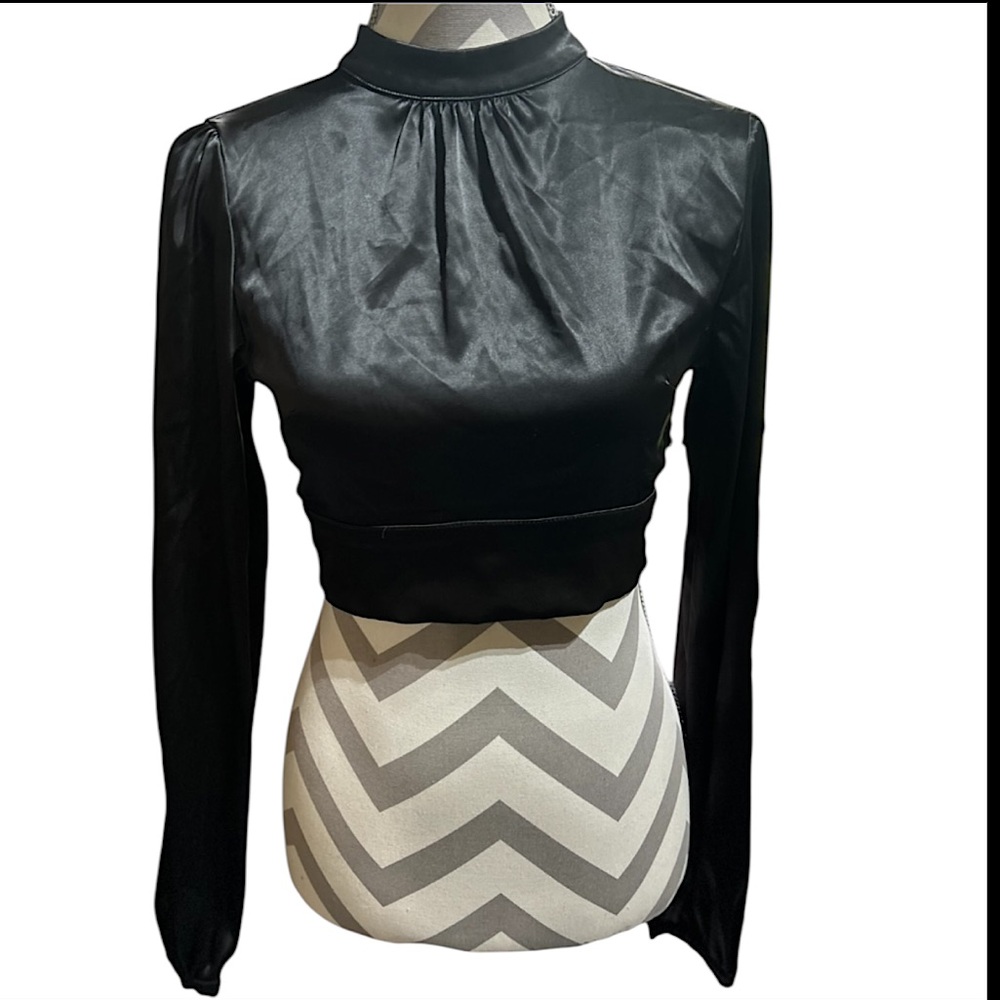 Akira Black Mock Neck Long Sleeve Open Back with Ties Crop Top Womens Size Small